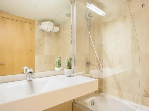 Pis de 63 m² a Barcelona (3/14)