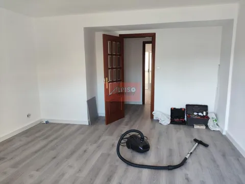 Pis de 81 m² a Ourense