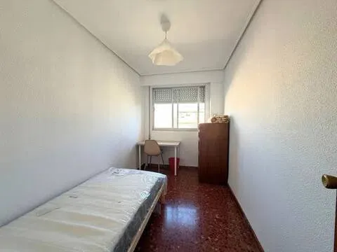 Chambre à louer, Valence
