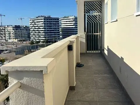 Pis de 223 m² a Màlaga (2/75)