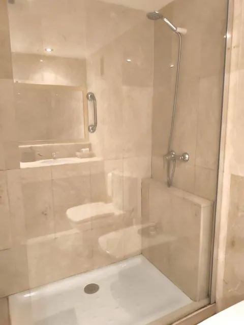 Pis de 195 m² a San Roque