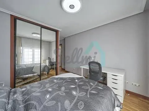 Pis de 106 m² a Oviedo