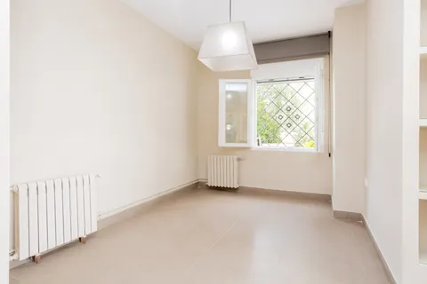 House 295 m² in Bétera