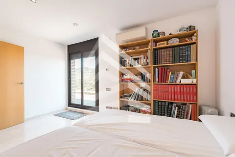 Haus 228 m² in Sant Just Desvern