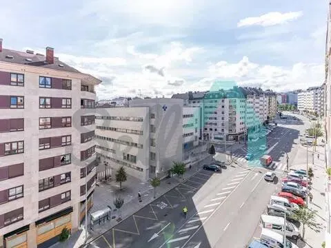 Pis de 98 m² a Oviedo