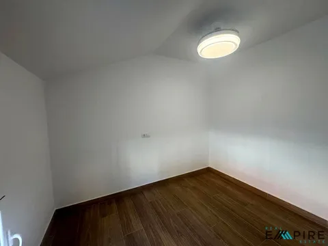 Habitació de lloguer, Parla
