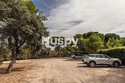 Pis de 1200 m² a Pozuelo de Alarcón