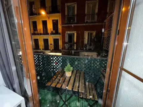 Room for rent, Madrid