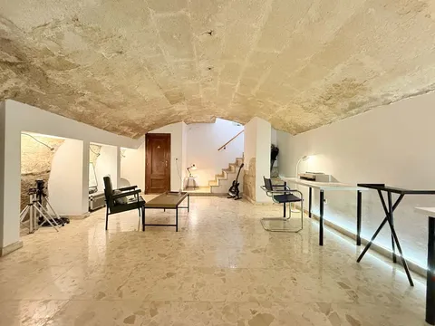 Habitació de lloguer, Maó