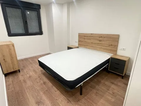 Wohnung 80 m² in Alberic