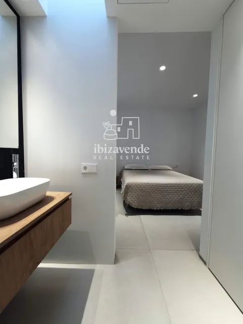 Дом 595 м² в Santa Eulària des Riu