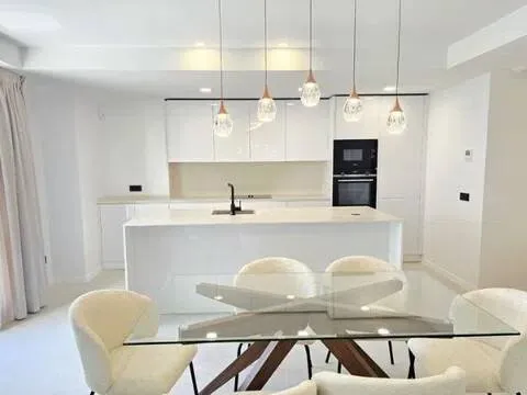 Flat 120 m² in Marbella