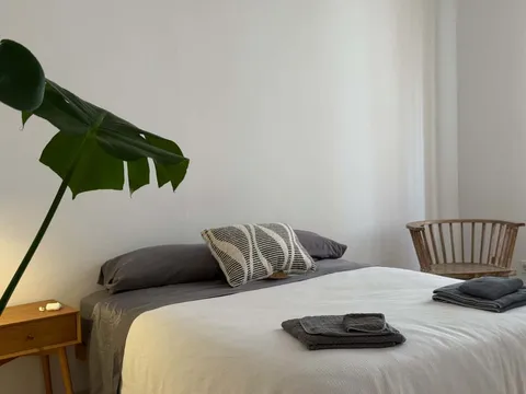 Habitació de lloguer, Maó