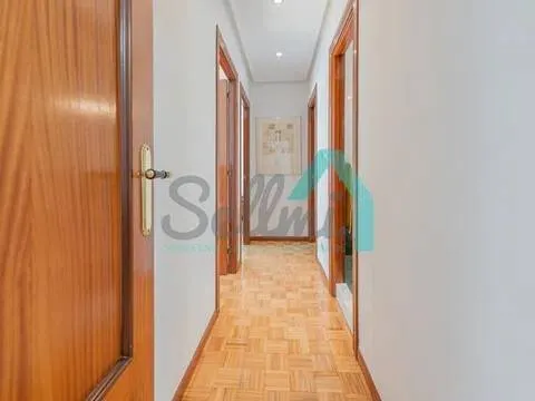 Pis de 95 m² a Oviedo