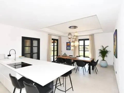 Casa de 617 m² a Campos