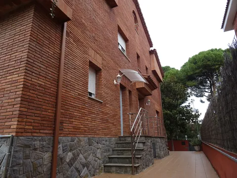 Appartement 147 m² à Cerdanyola del Vallès