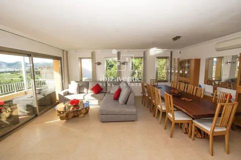 Haus 600 m² in Santa Eulària des Riu