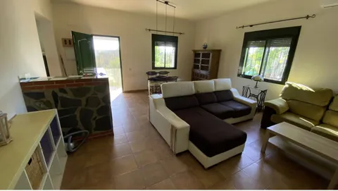 Casa de 2000 m² en Badajoz