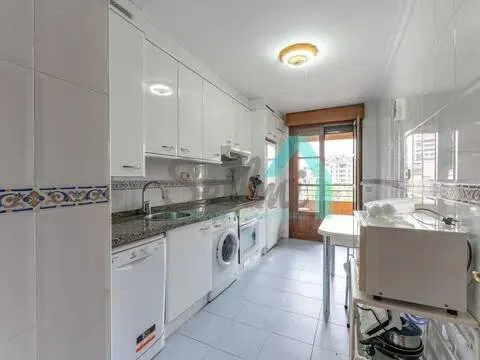 Pis de 111 m² a Oviedo