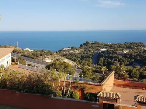 Haus 500 m² in Altea