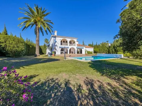 Casa de 337 m² a Estepona