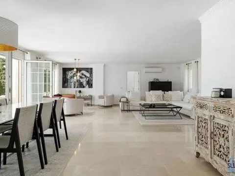 Casa de 374 m² a Estepona