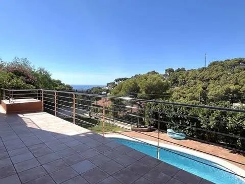 Casa de 234 m² a Castelldefels