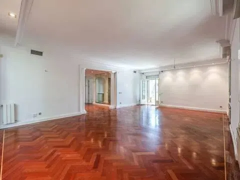 Квартира 210 м² в Мадриде