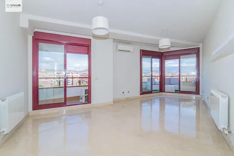 Flat 101 m² in Granada (4/49)