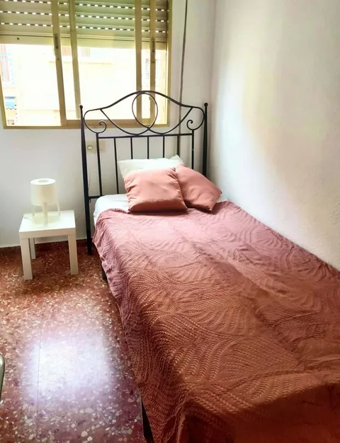 Stanza in affitto, Burjassot