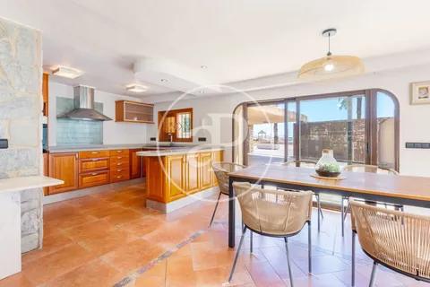 Casa de 260 m² a la Pobla de Farnals