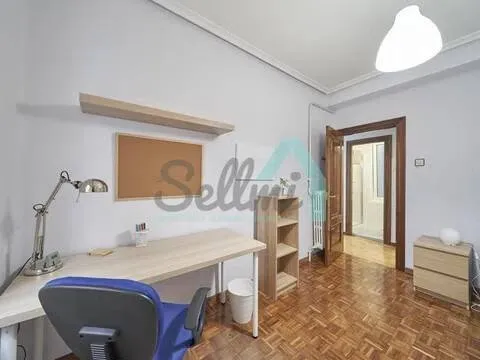 Pis de 112 m² a Oviedo