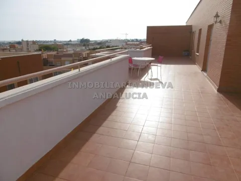 Pis de 95 m² a Almeria