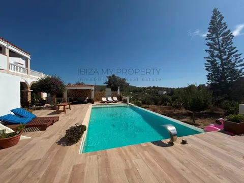 Haus 250 m² in Sant Josep de sa Talaia