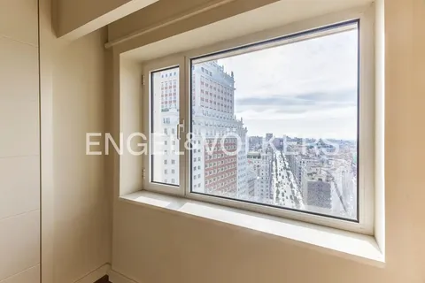 Wohnung 102 m² in Madrid