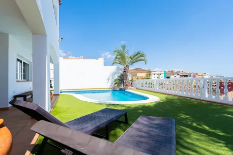 Casa de 365 m² a El Rosario