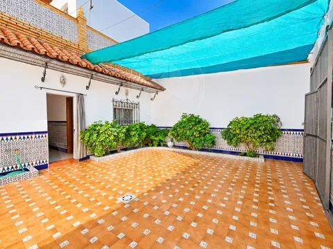 Casa de 99 m² a Benacazón