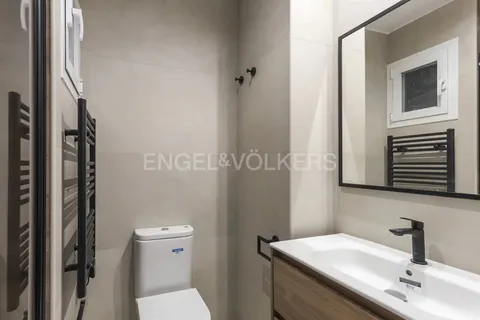 Wohnung 102 m² in Madrid