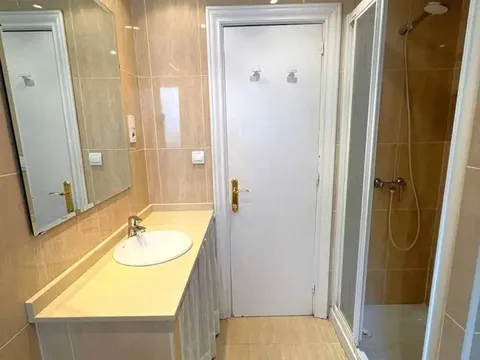 Pis de 90 m² a Oviedo