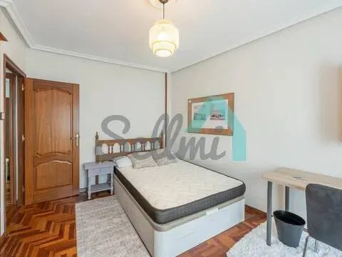Habitació de lloguer, Oviedo