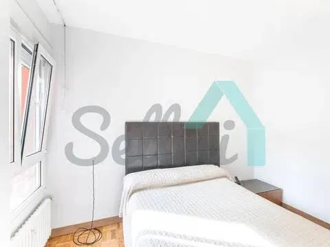 Pis de 95 m² a Oviedo