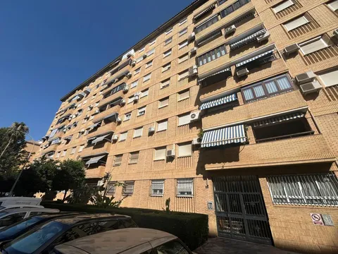 Wohnung 98 m² in Sevilla