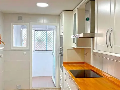Casa de 151 m² a Tomares