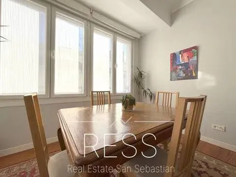 Pis de 136 m² a Sant Sebastià