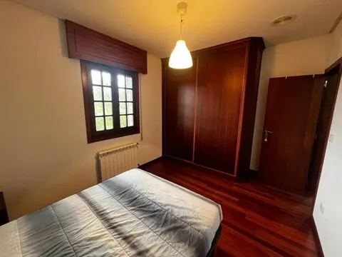 Casa de 180 m² a San Cibrao das Viñas