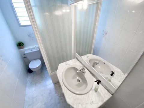 Chambre à louer, Valence