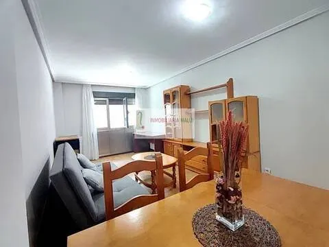 Pis de 75 m² a Oviedo