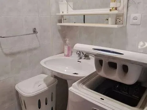 Habitació de lloguer, Àvila