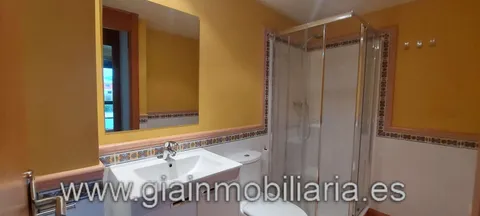 Wohnung 40 m² in Salvaterra de Miño