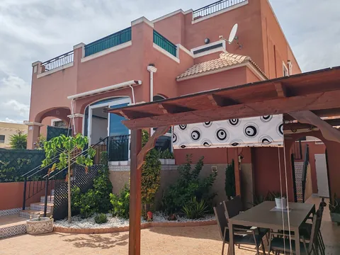 Flat 95 m² in Los Montesinos